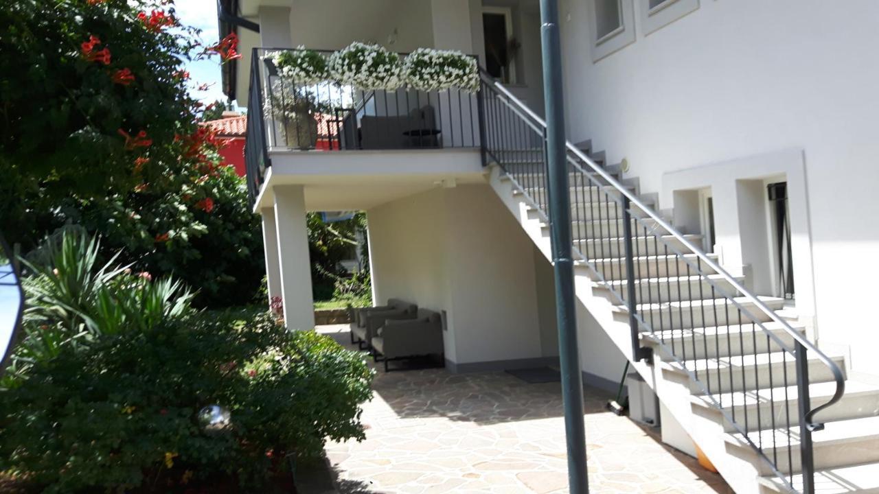 Apartment Laguna 33 Izola Exterior photo